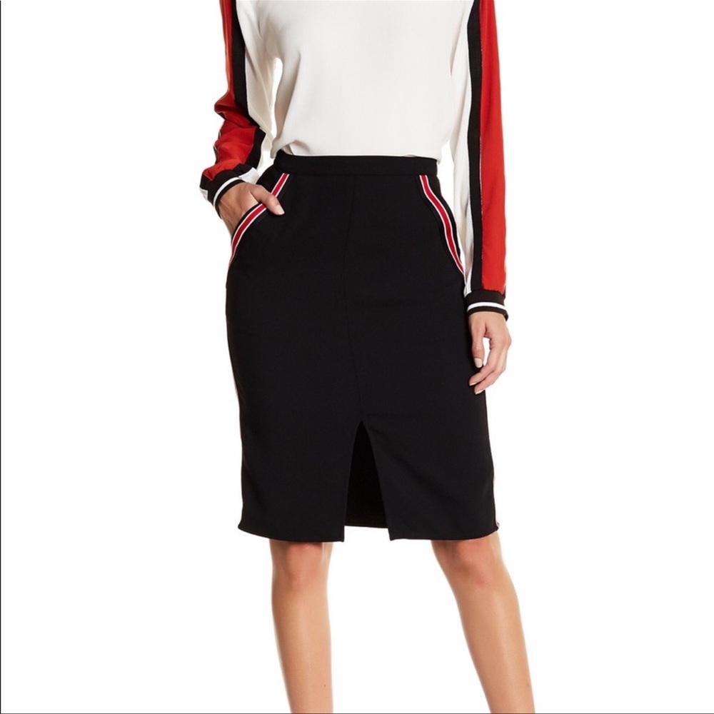 Ro&De pencil skirt with pockets . Center front slit. M